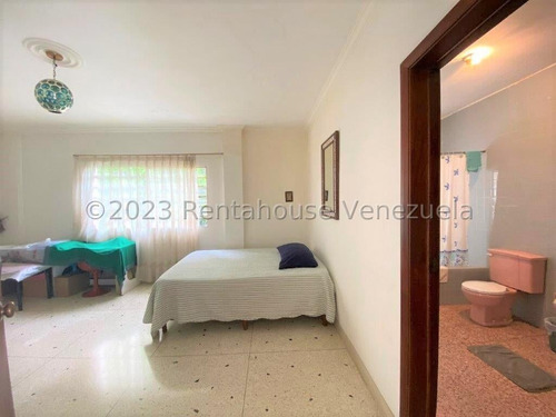 Casa En Venta En La Florida Caracas 2 Niveles Terraza Vista Al Avila