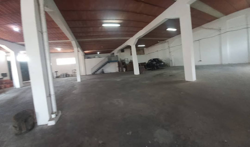 Local En Alquiler El Junquito Km 8 Suroeste,411m², Urb. Cerrada, Np