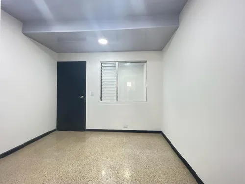 Oficina En Arriendo En Boston. Cod A15994