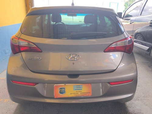 Imagem 6 de 14 de Hyundai Hb20 1.0 Comfort 12v Flex 4p Manual