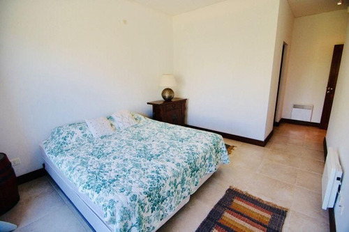 Casa En Venta De 4 Dormitorios En La Barra