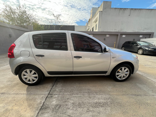 Renault Sandero 1.6 Expression 105cv Abs