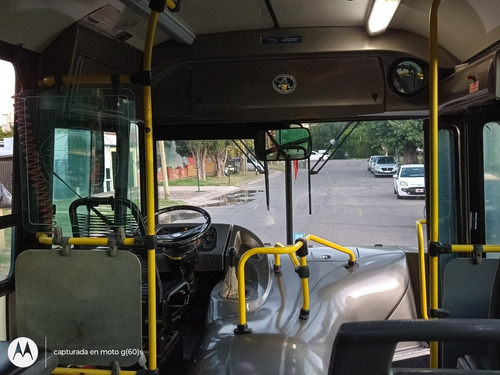 Imagen 7 de 17 de Mercedes.2014 1418.