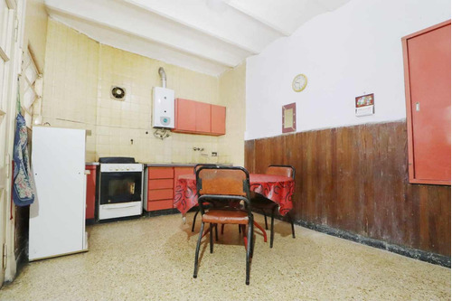 Imagen 12 de 30 de Venta Amplio Ph Ubicada En Villa Del Parque 4 Amb.