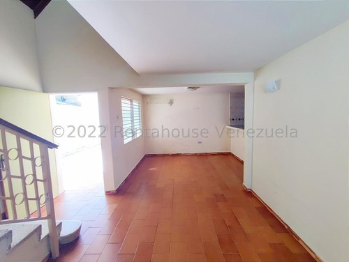 Imagen 1 de 15 de Espectacular Casa-quinta En Alquiler. 04120656408 Mls 223-15525