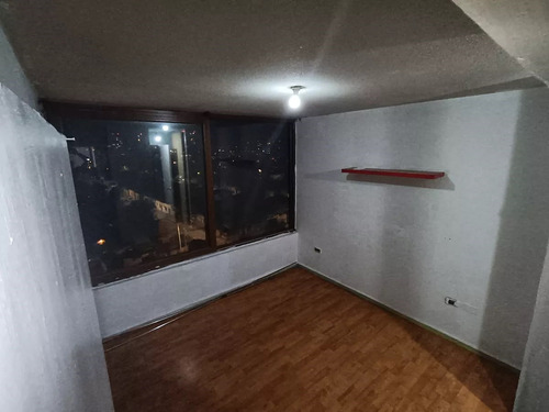 Departamento En Arriendo De 4 Dorm. En San Miguel