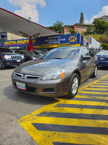 Honda  Accord  Aut