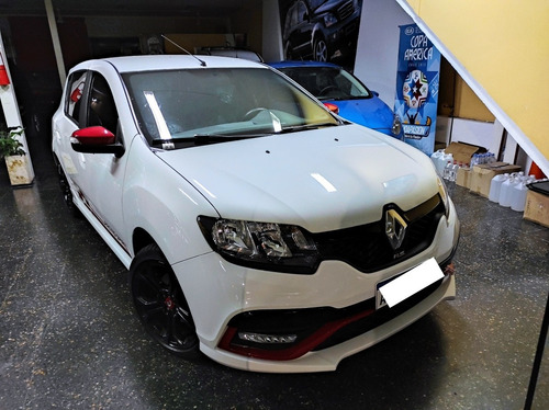 Imagen 1 de 10 de Renault Sandero 2017 2.0 Rs Racing Spirit 145cv