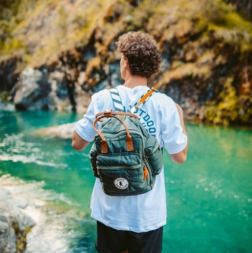 Imagen 1 de 9 de Mochila Andes Light Diamond Pop Militar