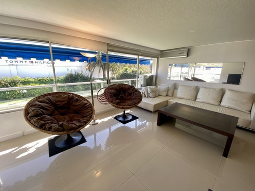 Imagen 4 de 23 de Apartamento 3 Dormitorios En Península Punta Del Este