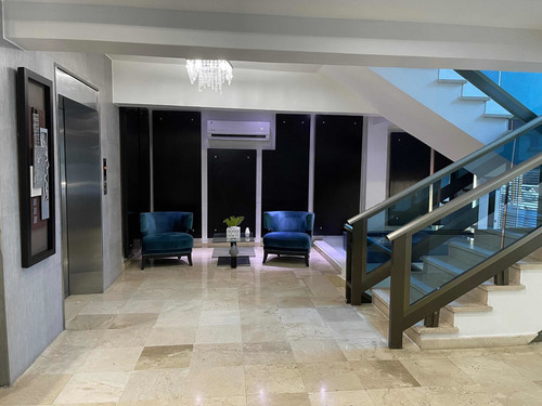 Naco Apartamento Con Magnífica Terraza Y Área Social