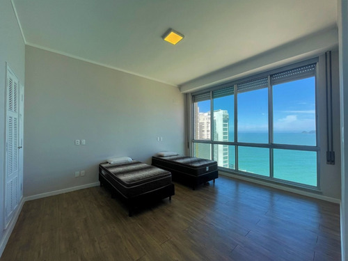 Imagem 26 de 30 de Apartamento Alto Padrão De Frente Para O Mar Nas Pitangueiras Com 6 Suítes E 4 Vagas - Guarujá. - Ap0152