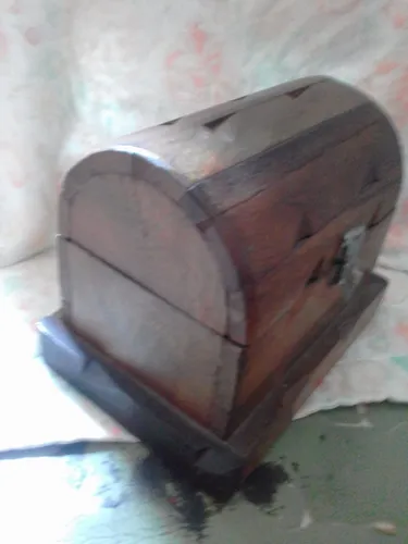 Cofre Pequeño De Madera (Usado)