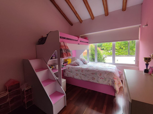 Townhouse En Venta 250m2 En Urb. Hatillo Tepuy La Unión El Hatillo