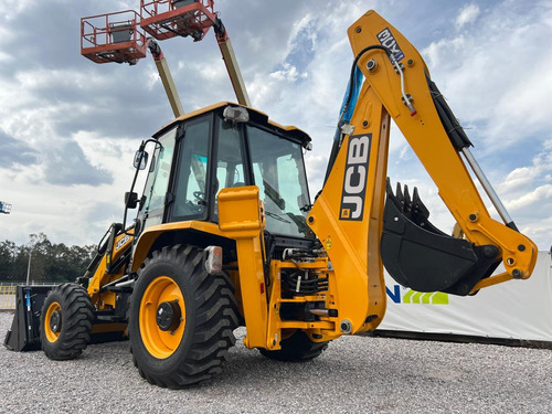 Retroexcavadora Jcb 3cx 2024, Cabina Cerrada Tracción 4x4