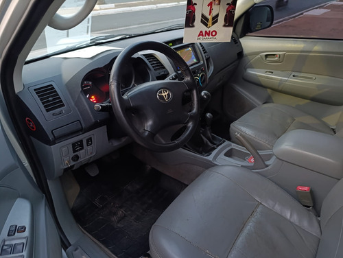 Toyota Hilux 3.0 Srv Cab. Dupla 4x4 4p