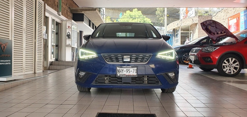 Imagen 2 de 11 de Seat Ibiza 1.6 Xcellence Estandar Azul 2019