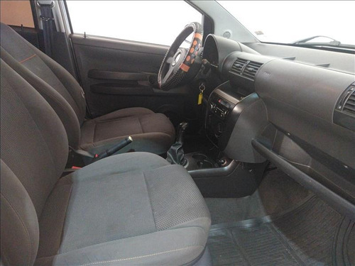 Imagem 9 de 12 de Volkswagen Fox 1.0