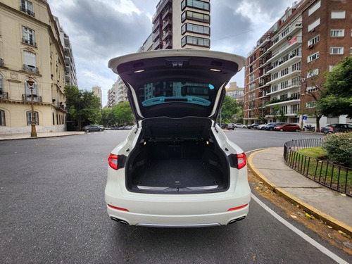 Imagen 7 de 10 de Maserati Levante 2017 29.000km