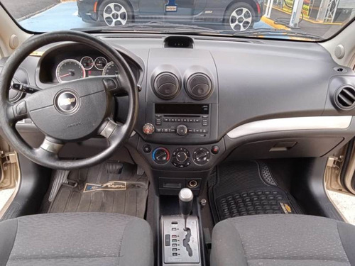 Imagen 15 de 18 de Chevrolet Aveo Lt