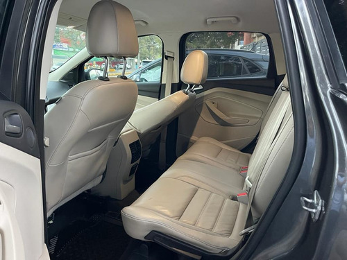 Imagen 6 de 15 de Ford Escape Americana