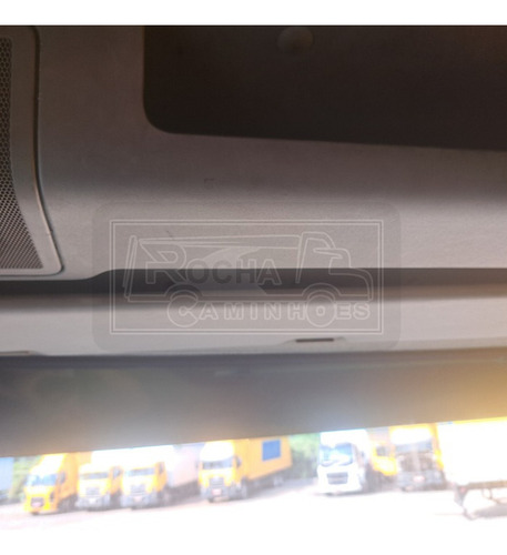 Vw Volkswagen Constellation 24280 6x2 Ano 2014 C/ Baú 10 Mt