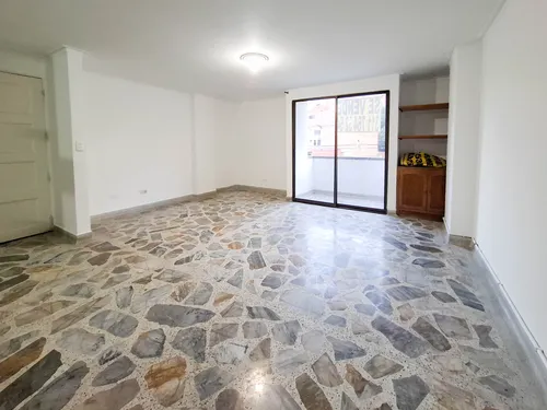 Apartamento En Venta En Laureles Cerca Al Primer Parque