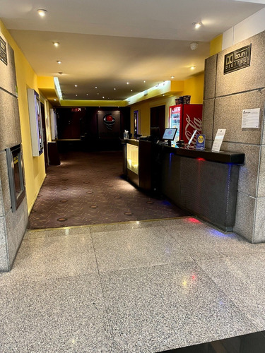 Imagen 15 de 15 de Torre De Los Profesionales Vende Con Renta.-