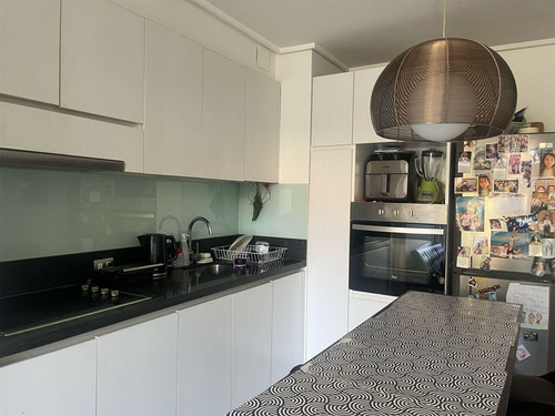 Departamento En Venta De 2 Dorm. En Las Condes