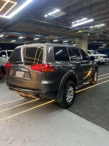 Mitsubishi Montero Sport 2014