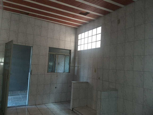 Casa Espaçosa Com 2 Quartos E Uma Vaga