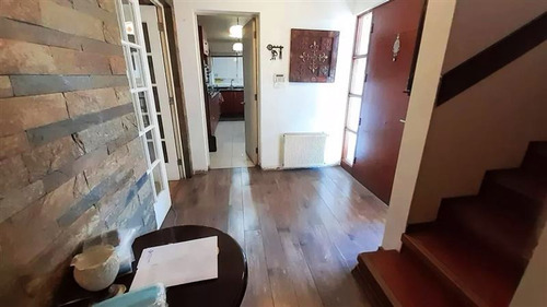 Casa En Venta De 5 Dorm. Alto Macul En La Florida