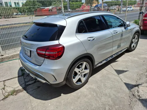Mercedes-Benz Clase GLA 2.0 250 Cgi Sport Sin Techo At