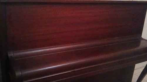 Imagen 7 de 9 de Piano Vertical Alemán Gerbstadt Caoba Marron Vino Tinto