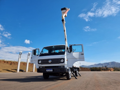 Imagem 3 de 15 de Volkswagem 5-150 4x2 Linha Viva (cnh -b ) Cesto Aéreo Linha