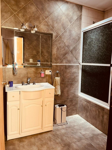 Imagen 11 de 16 de Casa En Venta Calle 73 E/ 3 Y 4