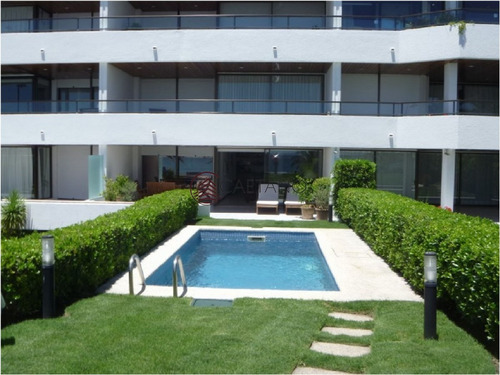 Espectacular Apartamento En Península, Primera Línea Sobre Rambla De La Mansa - Ref: 2551