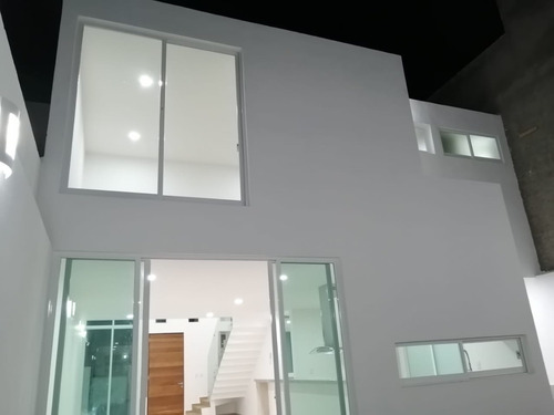 Casa Nueva En Fraccionamiento Alberia
