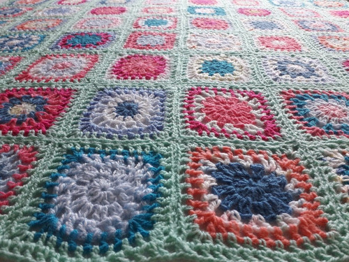 Manta Artesanal Tejida A Mano Crochet Verde Model 59 Liquido