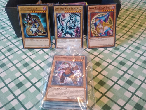 50 Cartas Yugioh, Más Blue Eyes, Mago Y Maga. Originales  