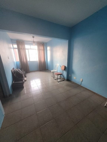 Imagem 1 de 10 de Sala Living, Cozinha E Banheiro,sem Garagem - Kn0697