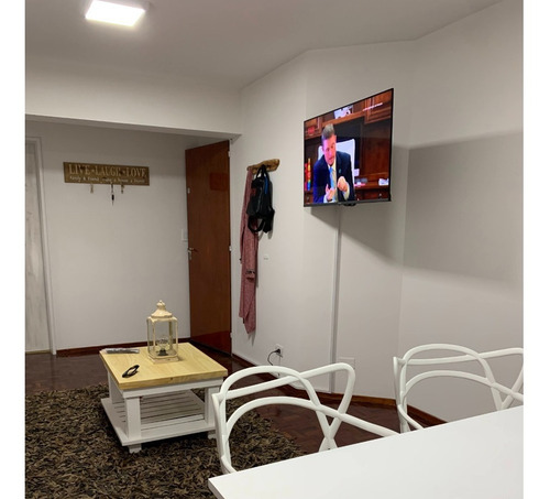 Imagen 4 de 27 de Departamento En El Centro De Bariloche Con Vista Al Lago, En Barrio Residencial Belgrano A Solo 4 Cuadras Del Centro Cívico, Apto Hasta 6 Personas