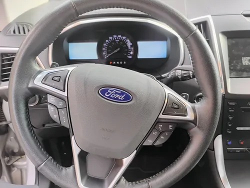 Ford Edge 2.0 Titanium