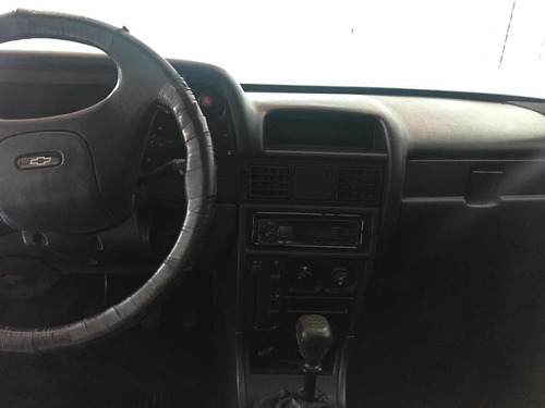 Imagem 4 de 6 de Kadett Chevrolet Gl (gasolina)