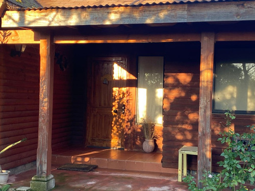 Excelente Casa, Sector Residencial, Embalse Machicura Colbún