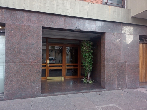 Imagen 4 de 21 de Departamento En Alquiler En Banfield