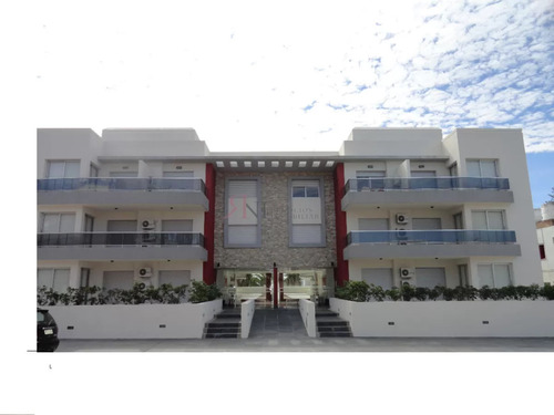 Edificio Nuevo Proximo Al Puerto Y A 3 Cuadras Del Faro