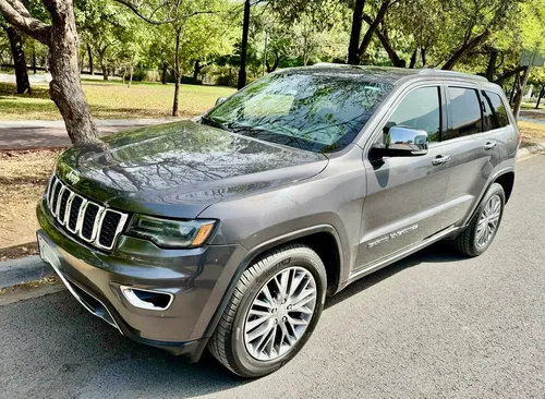 Jeep Grand Cherokee 5.7 Limited Lujo 4x4 At