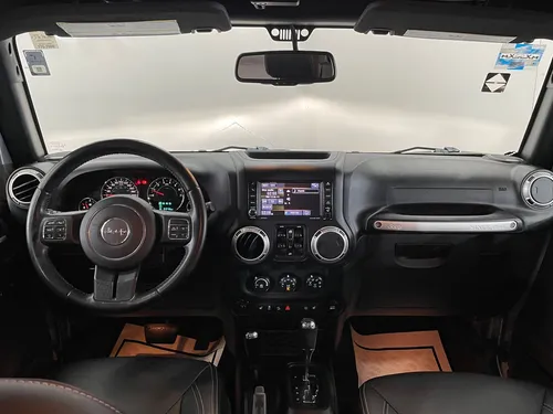 Jeep Wrangler 3.8 V6 Unlimited Sahara JK 4x4 At