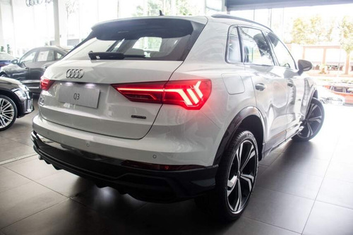 Audi Q3 2.0 40 TFSI GASOLINA PERFORMANCE BLACK PLUS QUATTRO TIPTRONIC